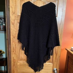 Ann & Rose Black Knit Shawl